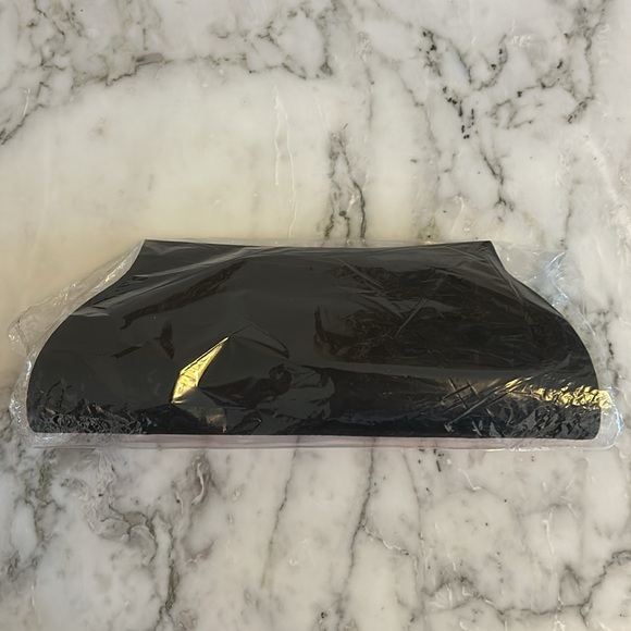 Clutch, New in Original Packaging - Picture 2 of 2